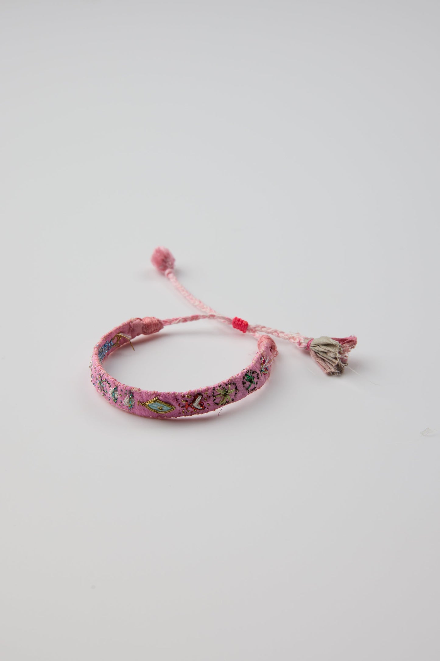 PINK EMBROIDERED BRACELET