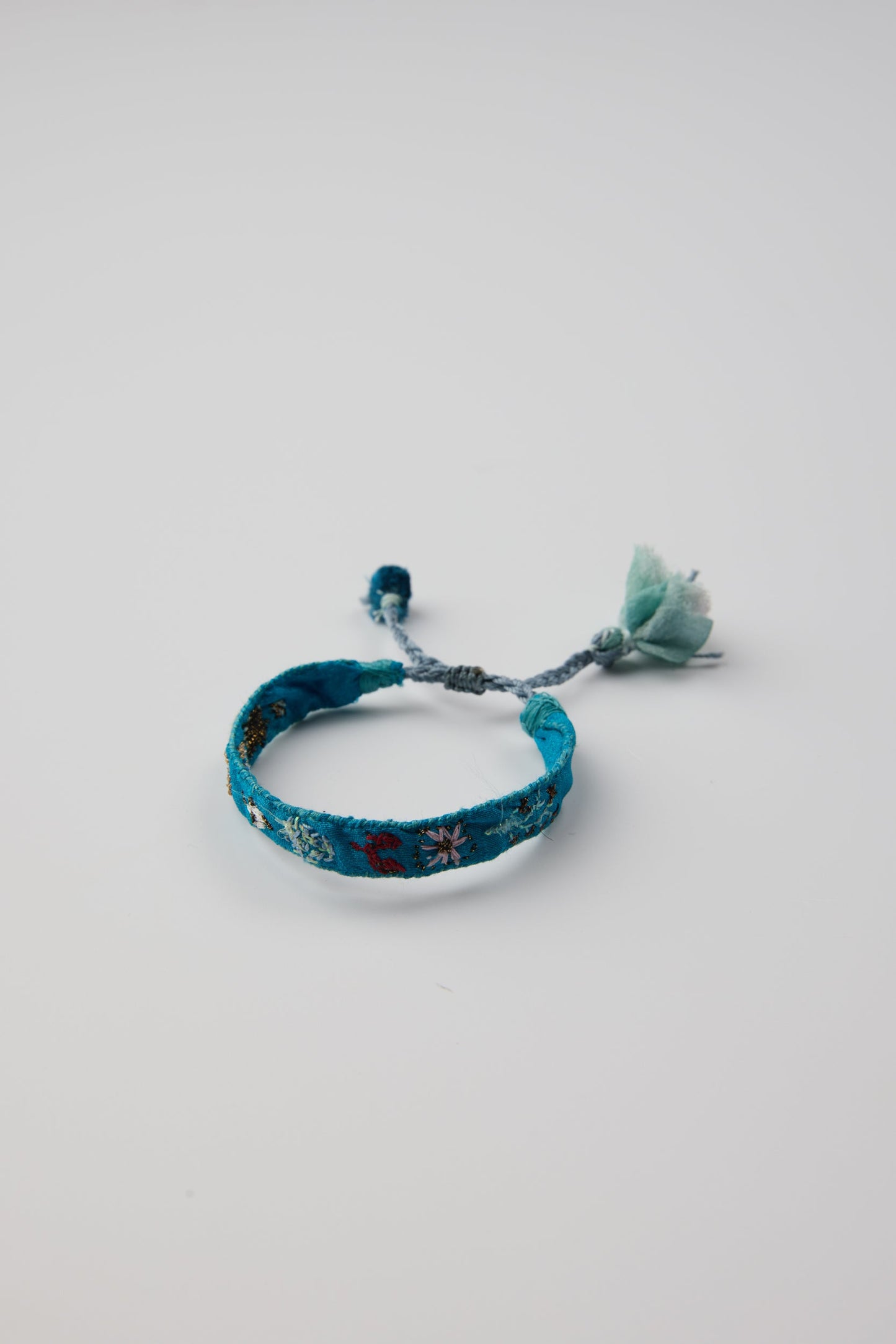 BLUE EMBROIDERED BRACELET