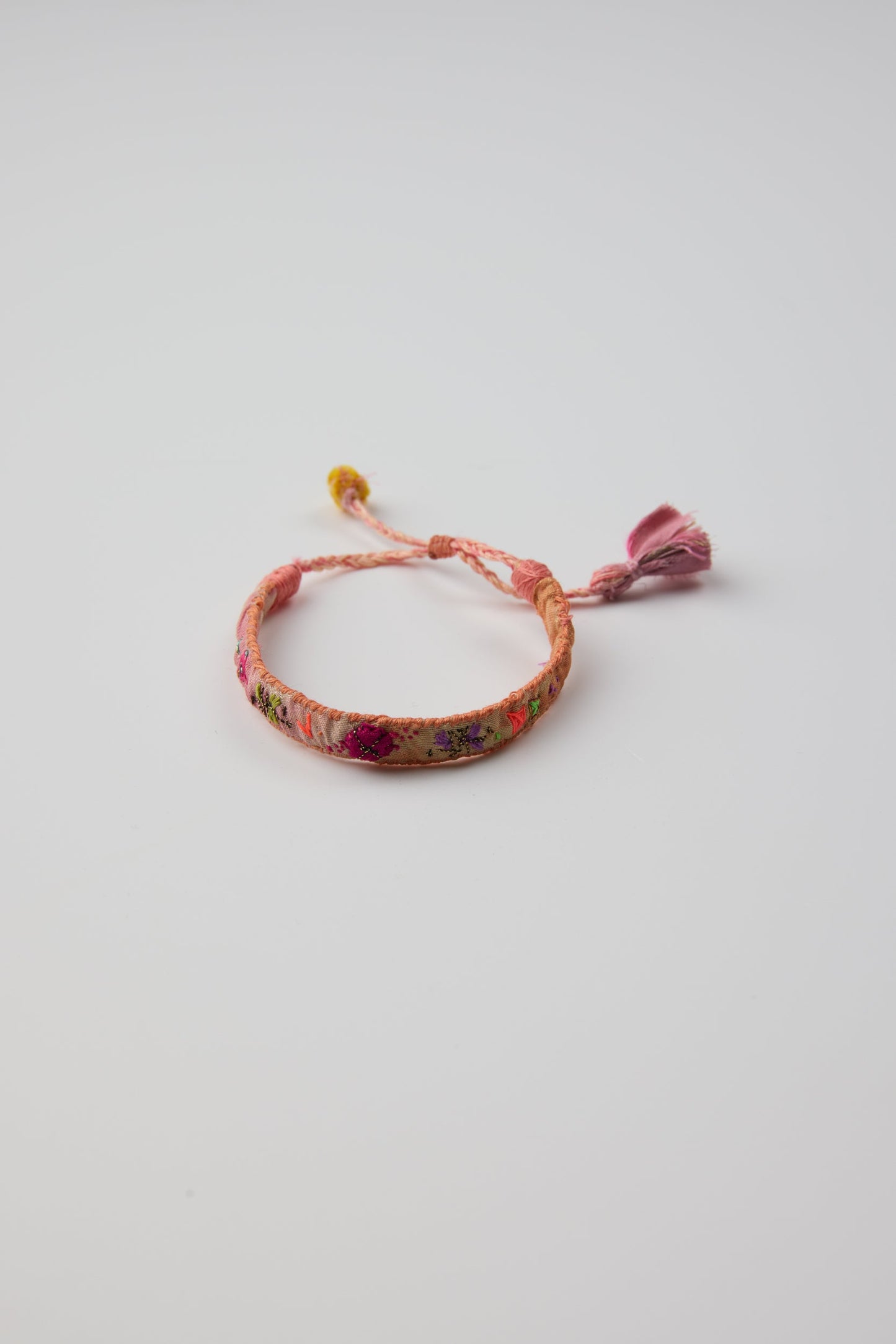 ORANGE EMBROIDERED BRACELET
