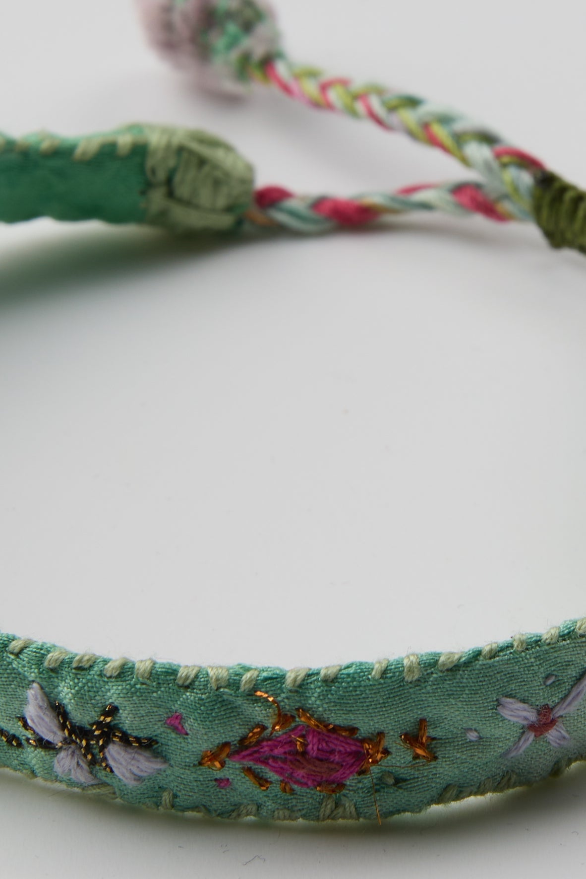 GREEN EMBROIDERED BRACELET