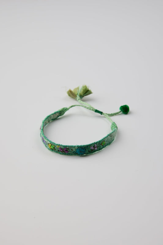 GREEN EMBROIDERED BRACELET