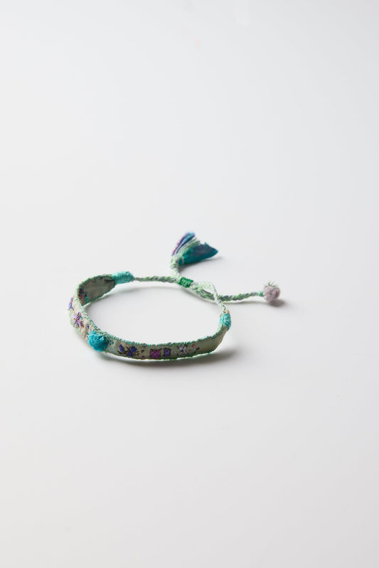 GREEN EMBROIDERED BRACELET
