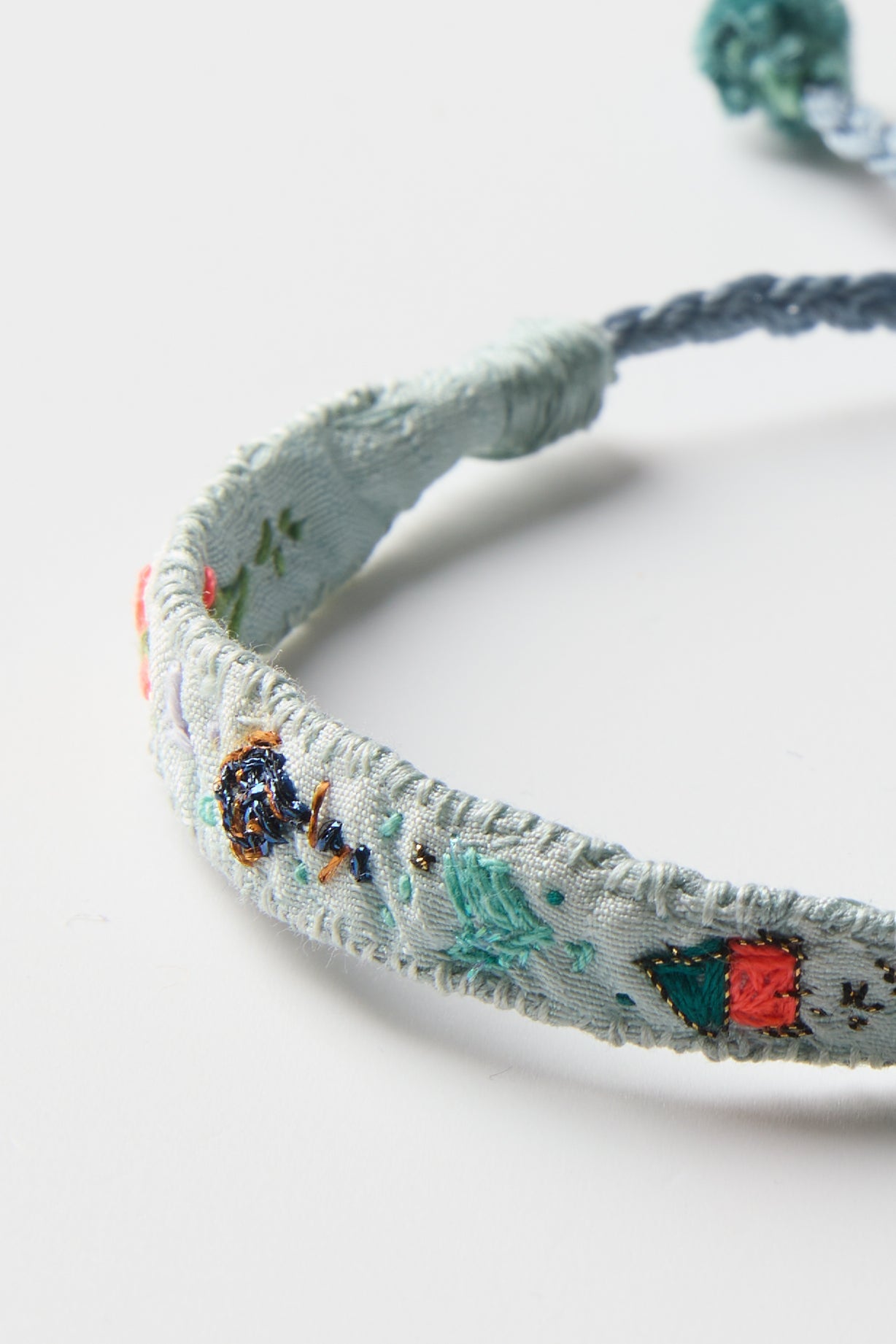 BLUE EMBROIDERED BRACELET