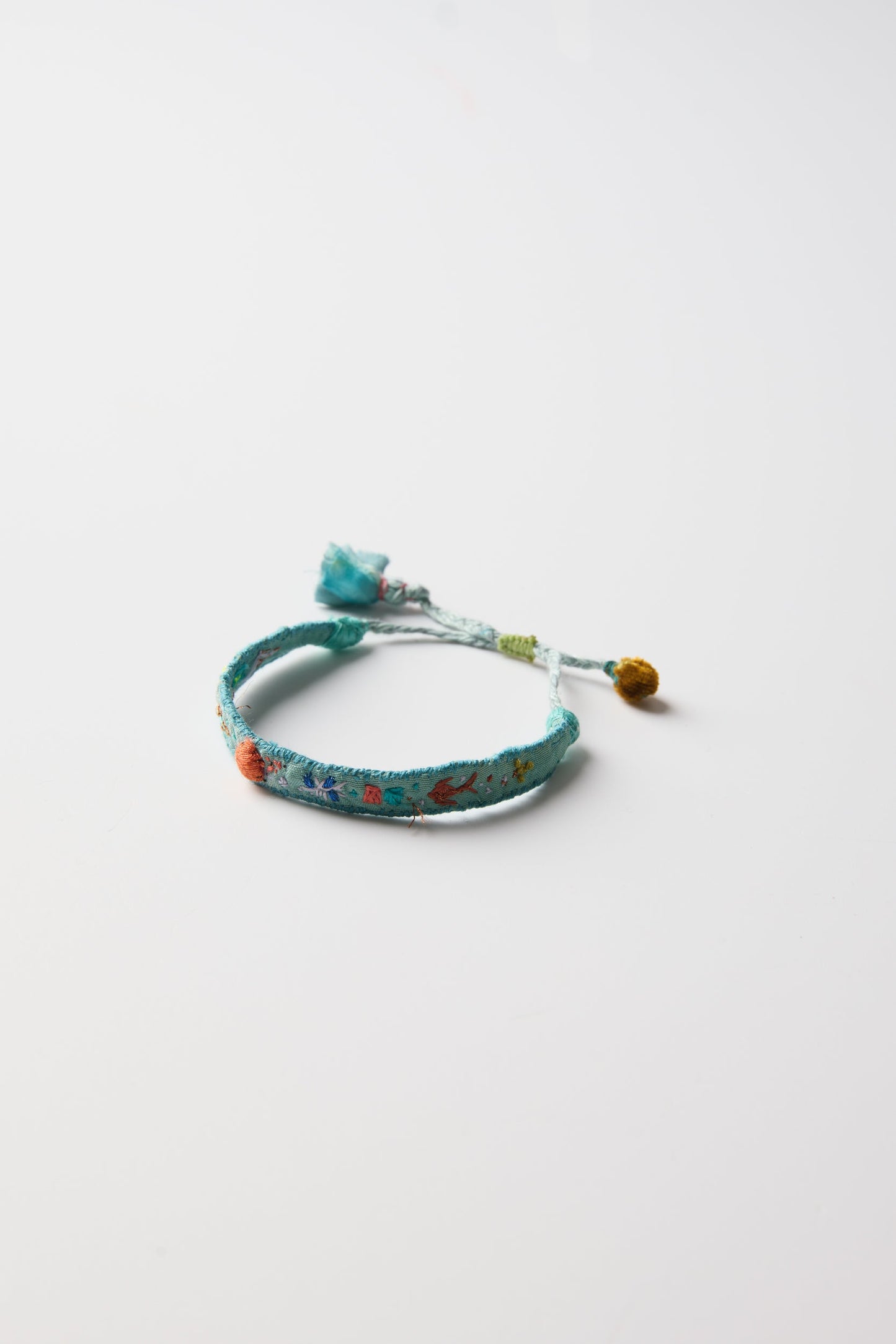 BLUE EMBROIDERED BRACELET