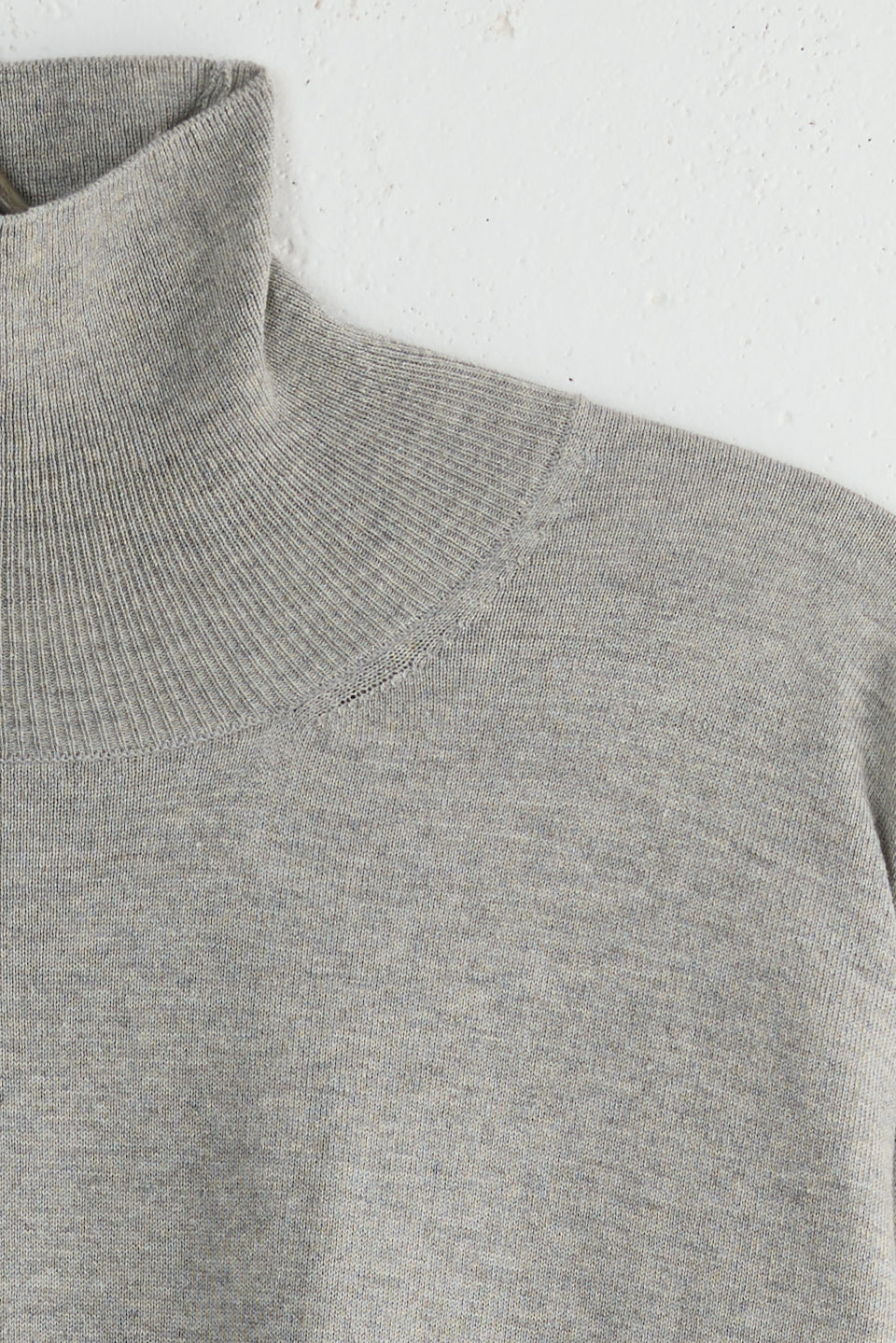 HIGH GAUGE TURTLENECK