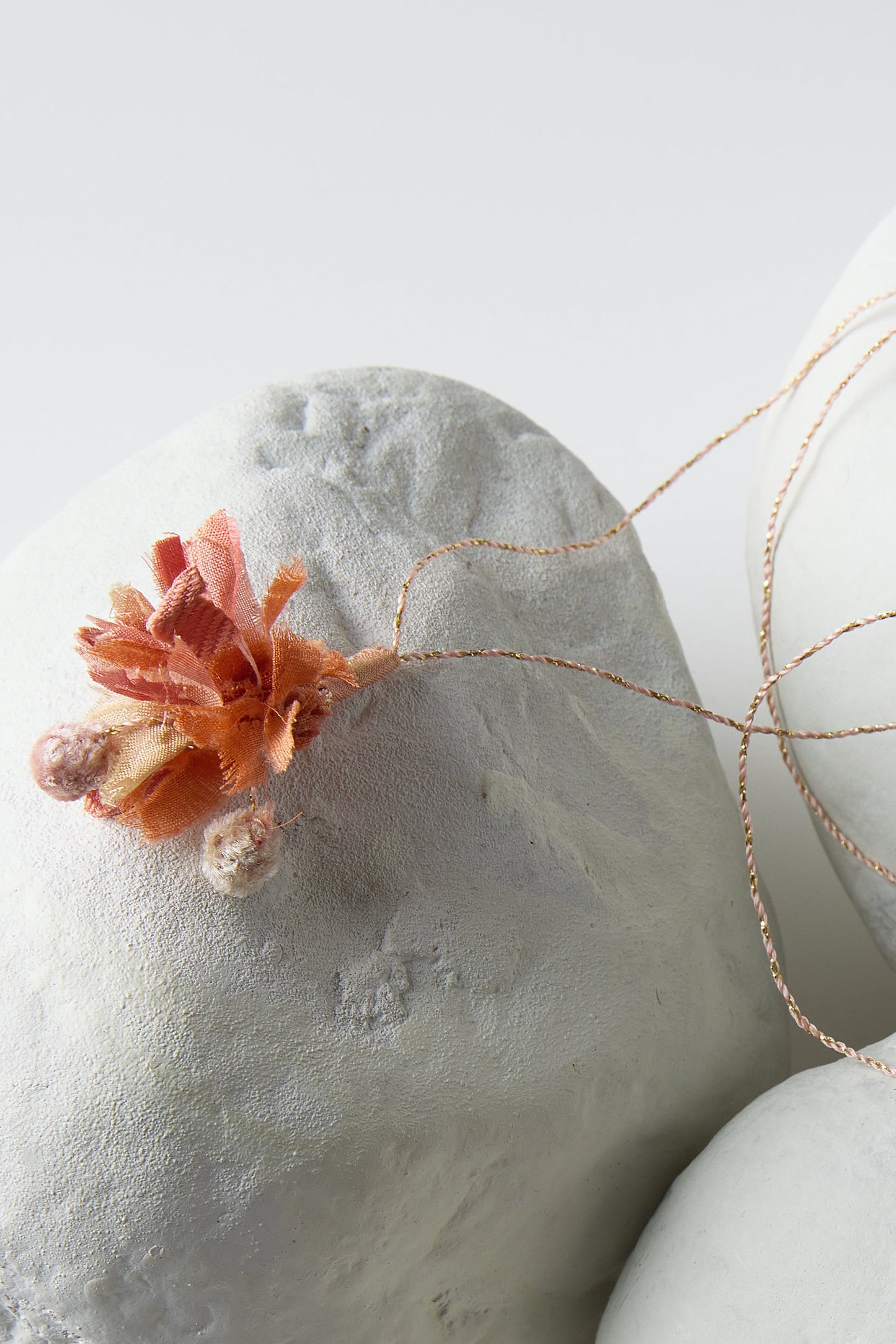 EMBROIDERED HEART NECKLACE