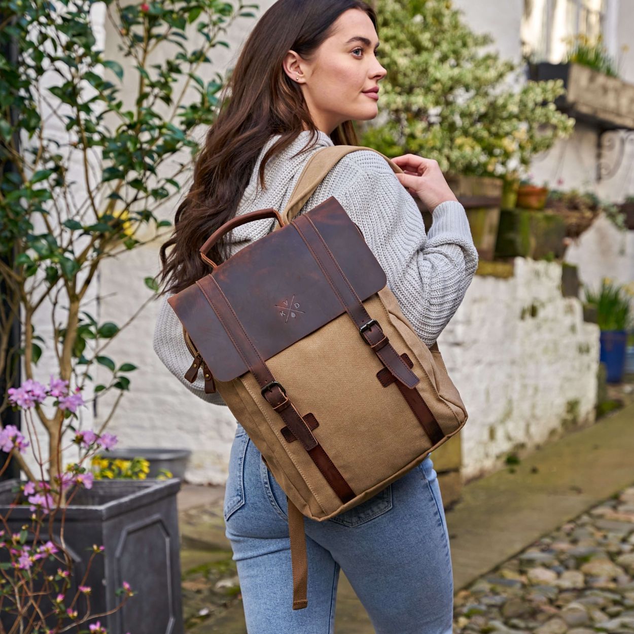 Tamar - Canvas Backpack - Tan