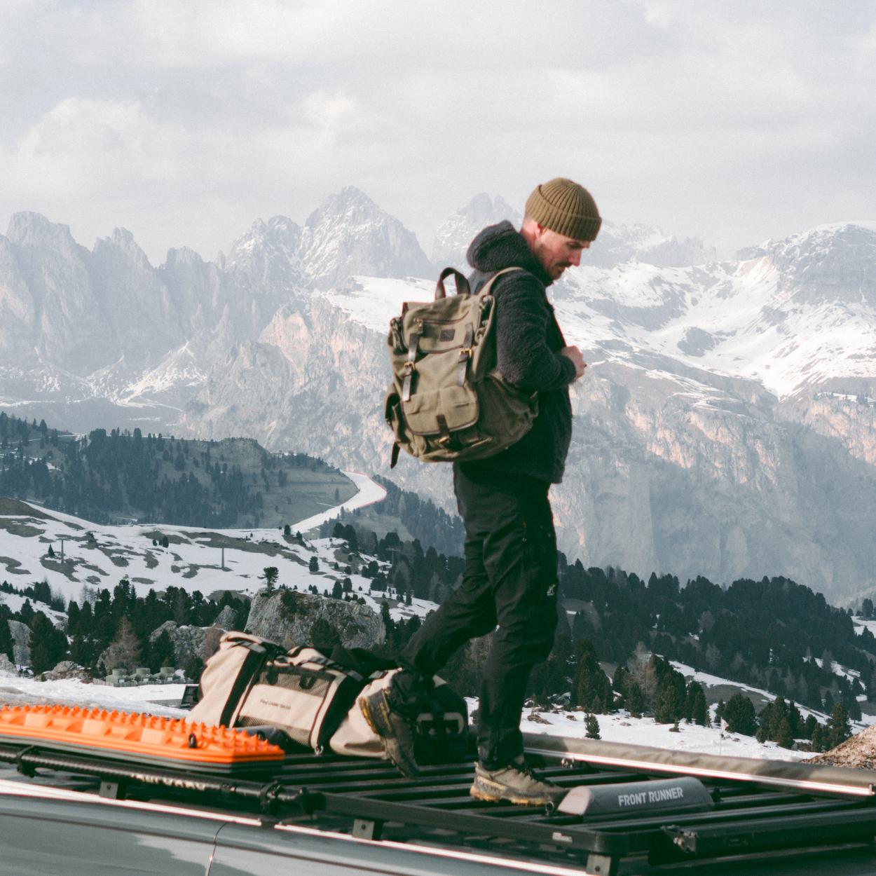 Lune - Waxed Canvas Backpack - Green