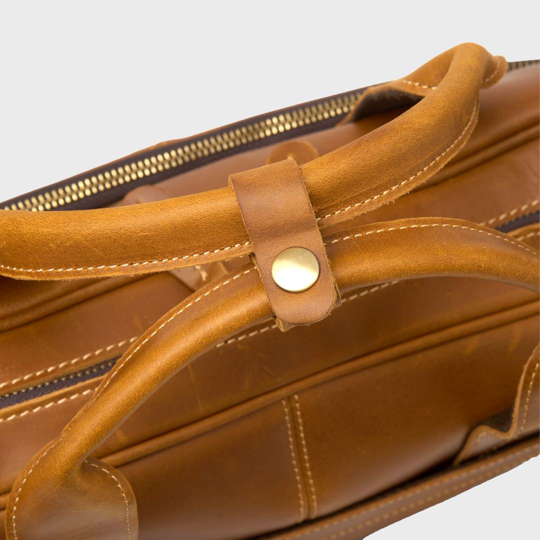 Manifold - Leather Messenger Bag - Tan