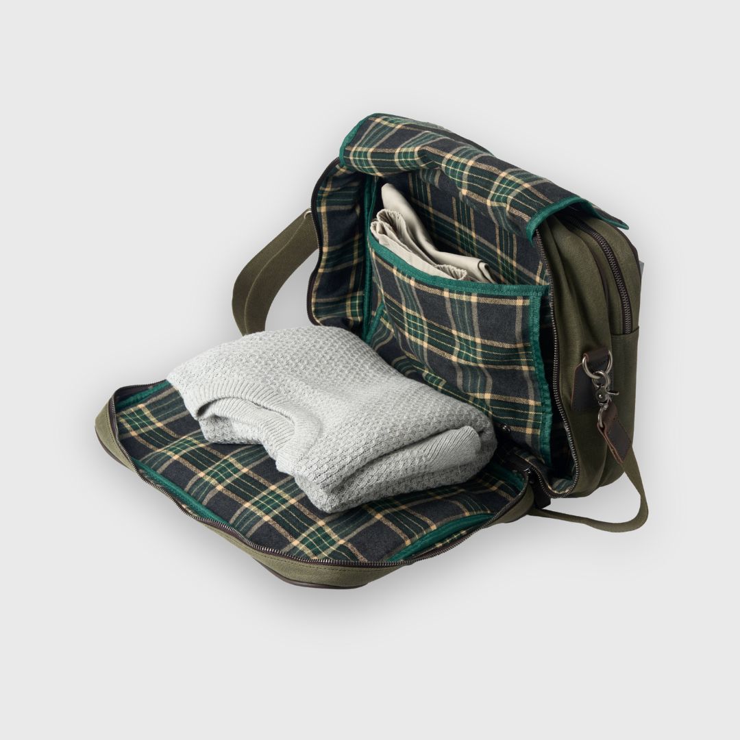 Anton - Waxed Canvas Messenger Bag - Green